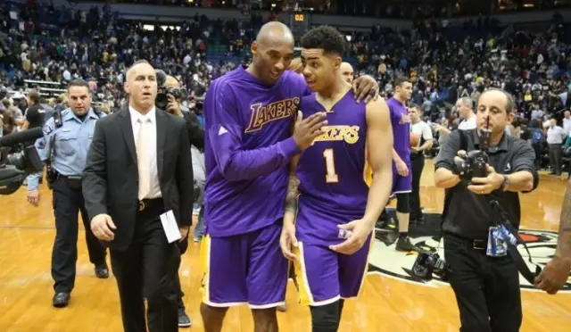 中超欠薪问题严峻，俱乐部准入难，财务困境持续，亟需解决。（中超欠薪严峻，准入受阻，财务困局未解，亟待破解）