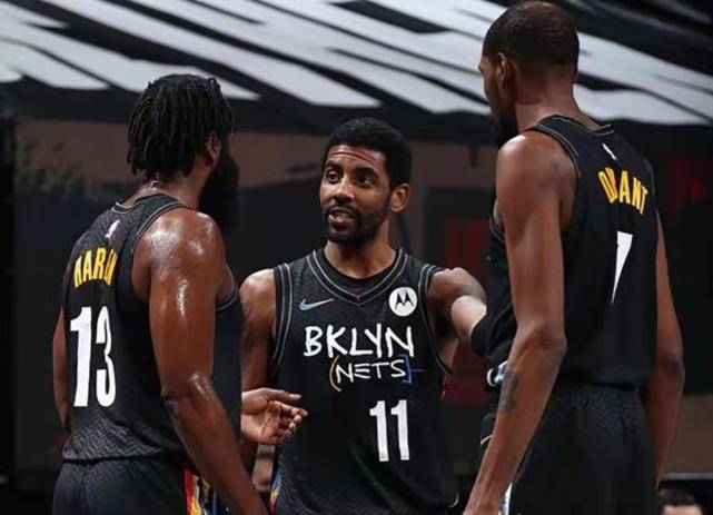 媒体人：改成40分钟真挺好 催生爆冷机会 比赛打花大家也能早下班（媒体人：40分钟赛制更佳，冷门更易出现，打花还能早下班）