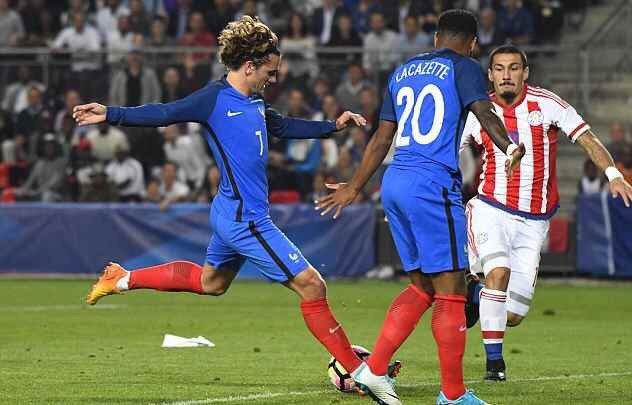 余力生以2小时06分38秒赢得瓦伦西亚马拉松，创英马历史第二佳绩，展现跨项实力，称霸铁三项目。（余力生以2：06：38封王瓦伦西亚马拉松，创英马史上次快成绩，跨界实力尽显称霸铁三）