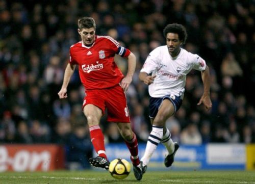 FIFA发布的世界杯赛程以美东时间计算，比北京时间慢12小时（FIFA公布世界杯赛程采用美东时间，较北京时间晚12小时）