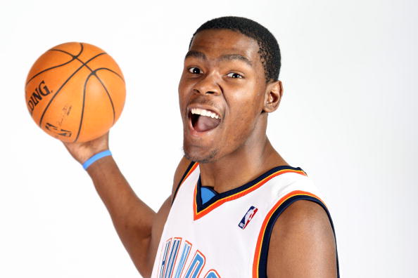 埃默松：我并不怀念在米兰的日子；那儿的人聊我比聊C罗还多（埃默松称不怀念米兰经历：当地讨论我的热度胜过C罗）